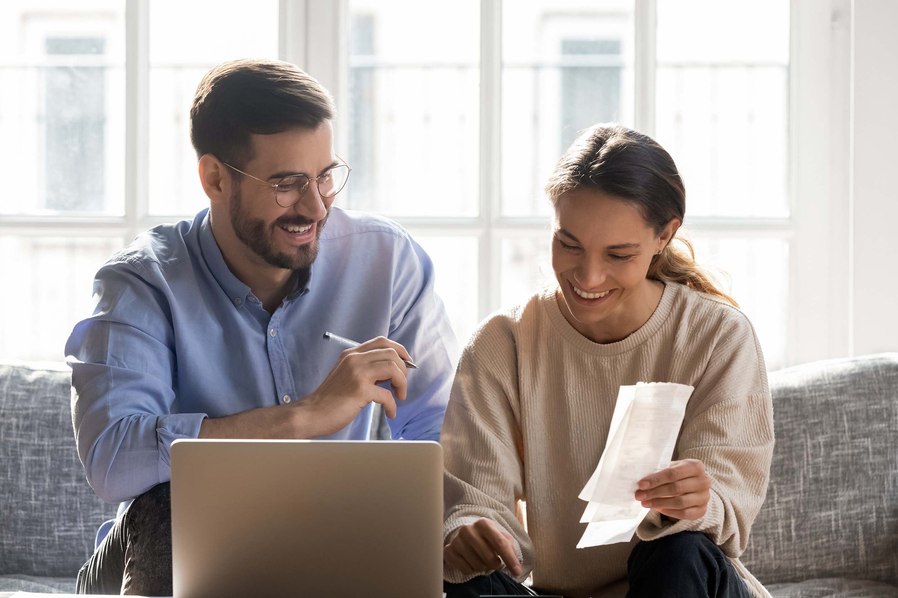 Couple working on a budget