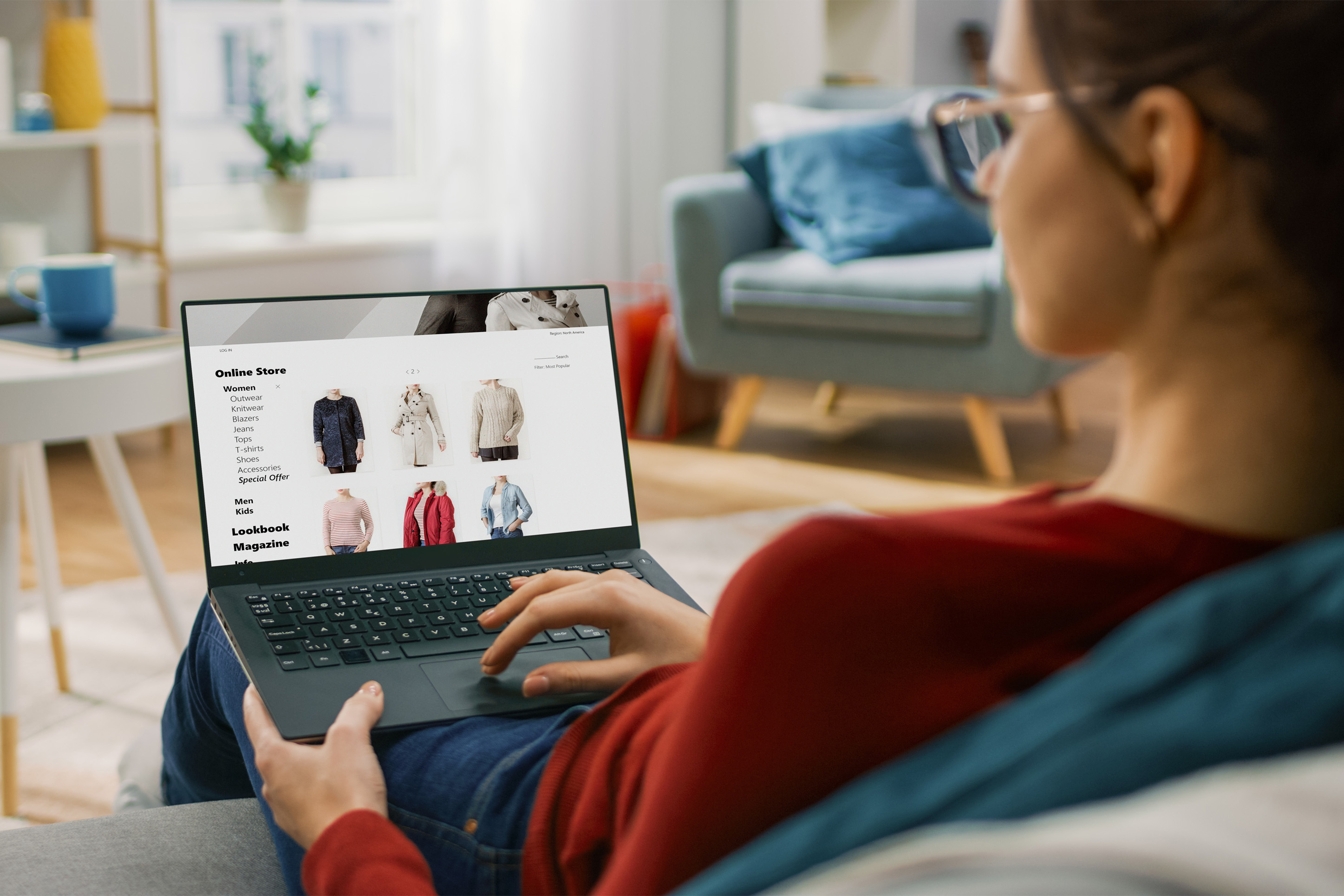 woman online shopping