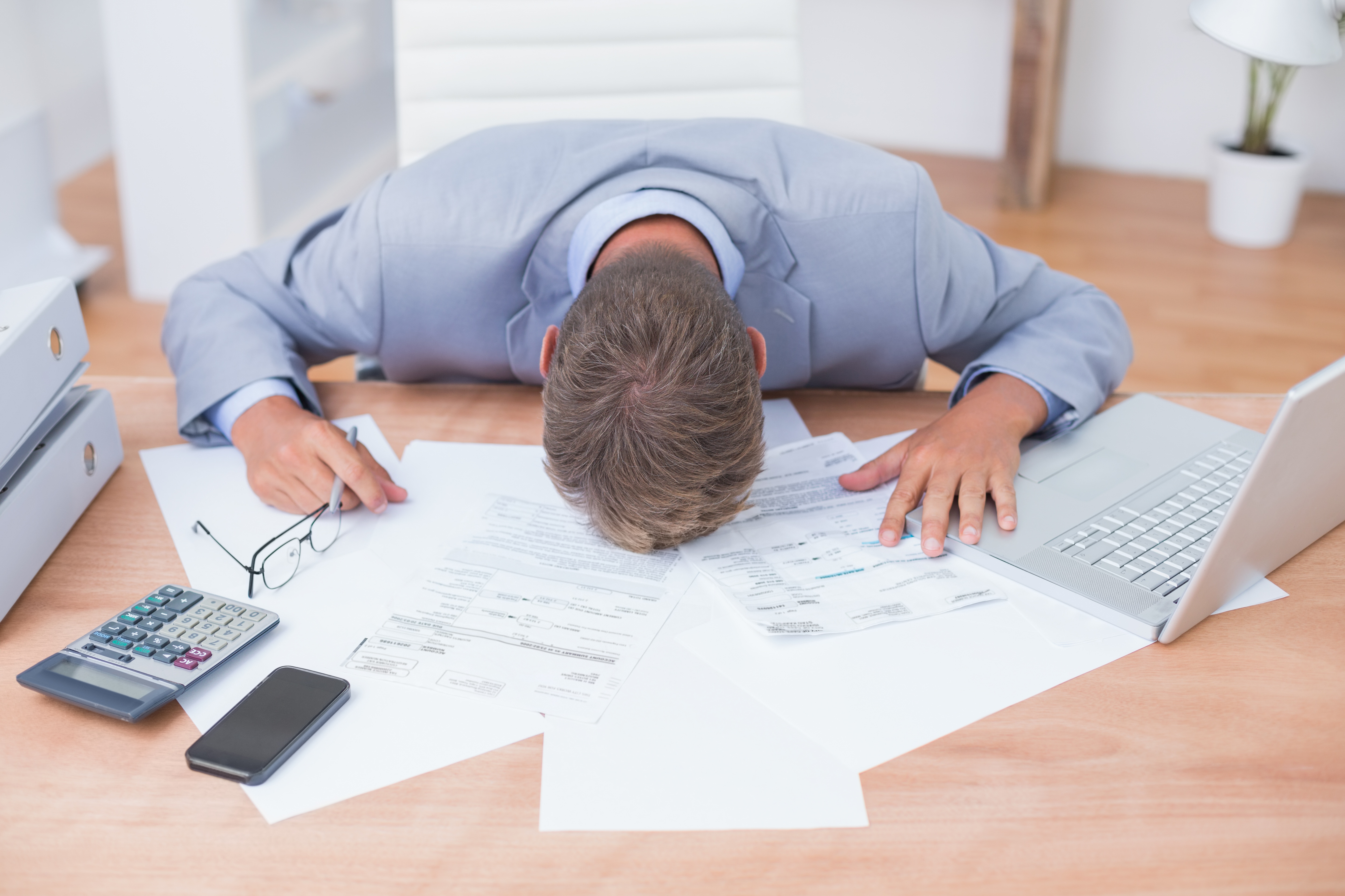Easy Ways to Ease Your Financial Stress-1